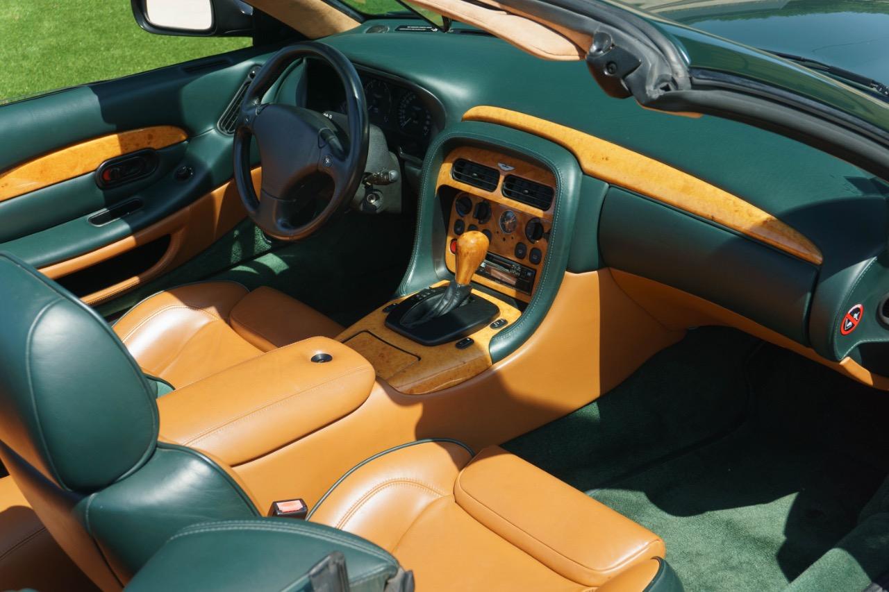 ASTON MARTIN DB7 Volante V12 - 2001 LesAnciennes.com
