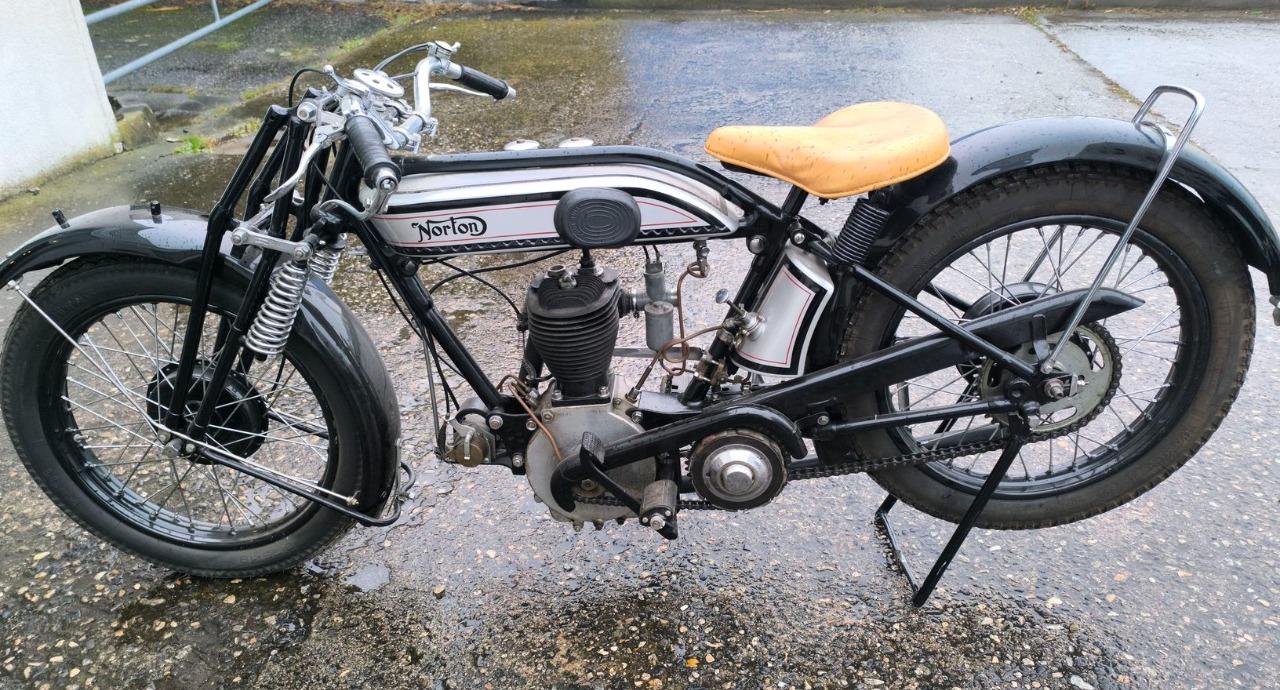 NORTON 16H entretube flat-tank - 1928 LesAnciennes.com