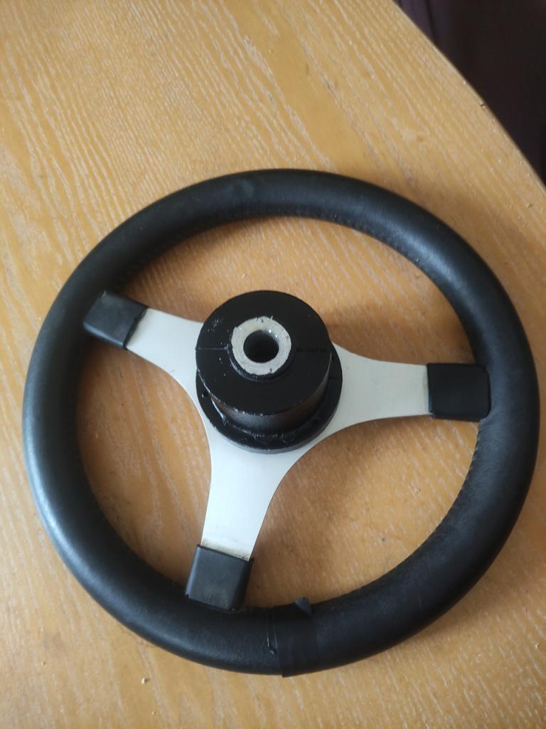 Volant pour Renault 5 R5 R4 4L LesAnciennes.com