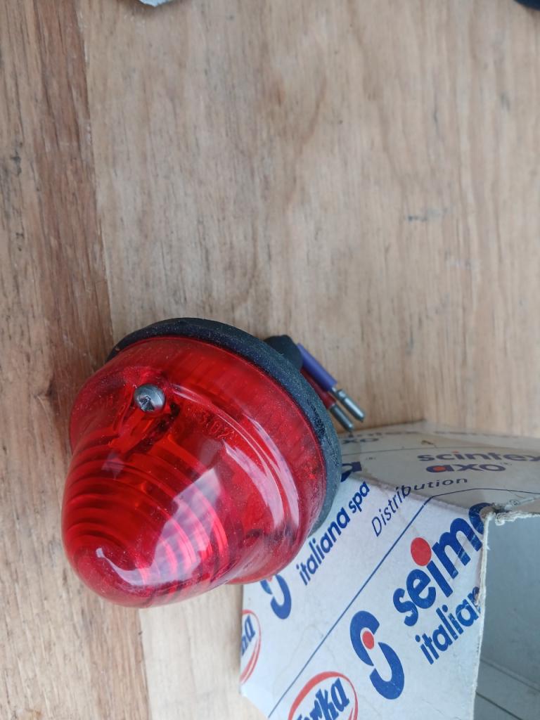 Feux CITROEN 2CV LesAnciennes.com