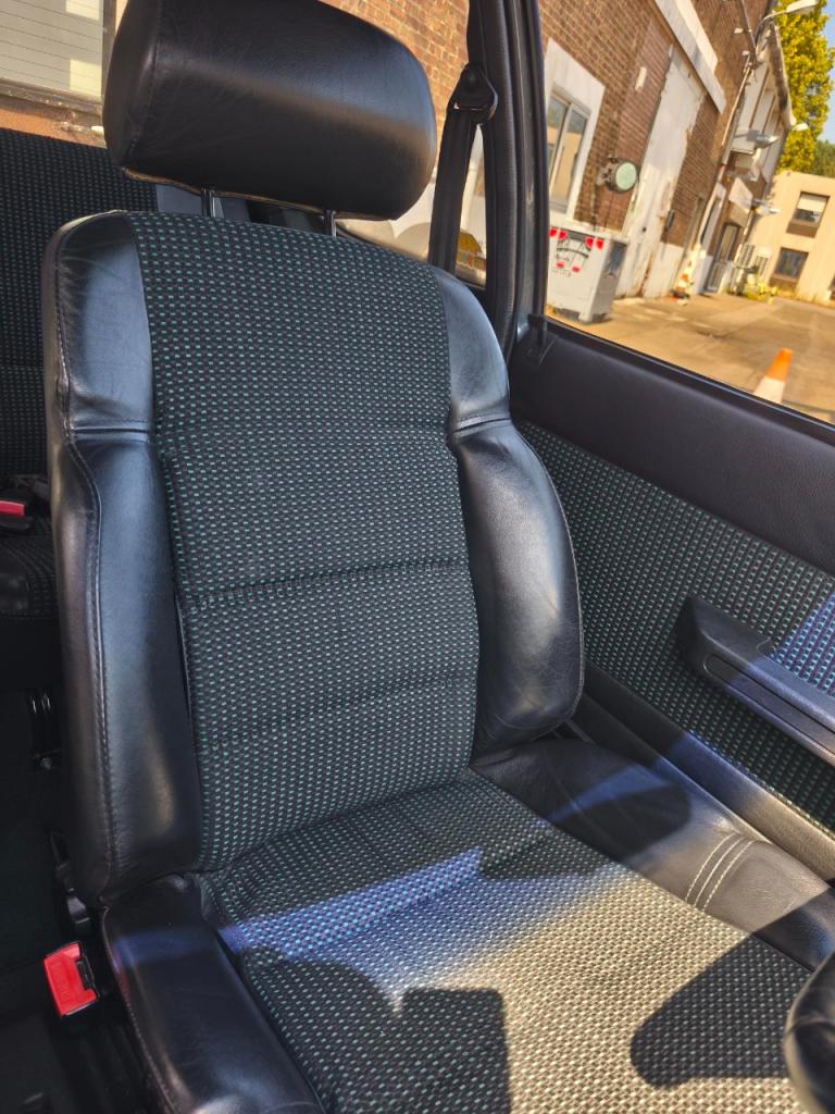 PEUGEOT 205 GTI 1.9 Litres - 1993 LesAnciennes.com