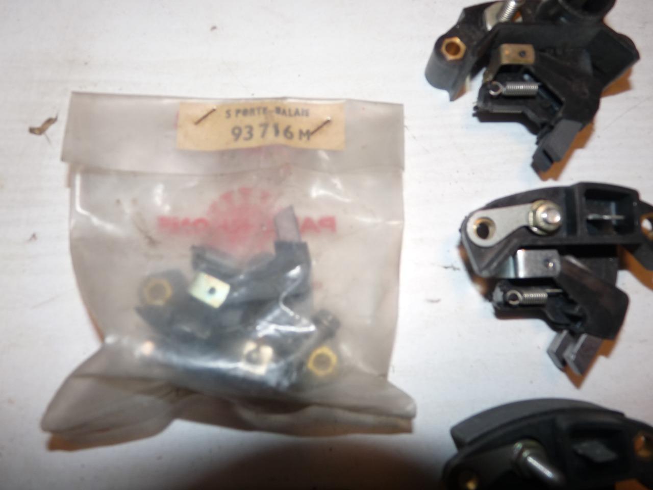 10 Portes-Revues Rigides PP Noir - Dos 7 Cm, Avec Étiquette Et Œillet