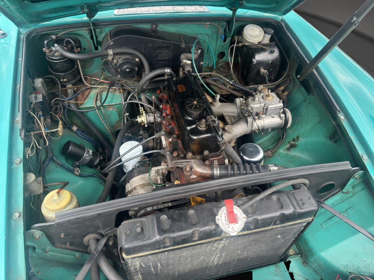 MG MGB AQUA BLUE - 1972 LesAnciennes.com