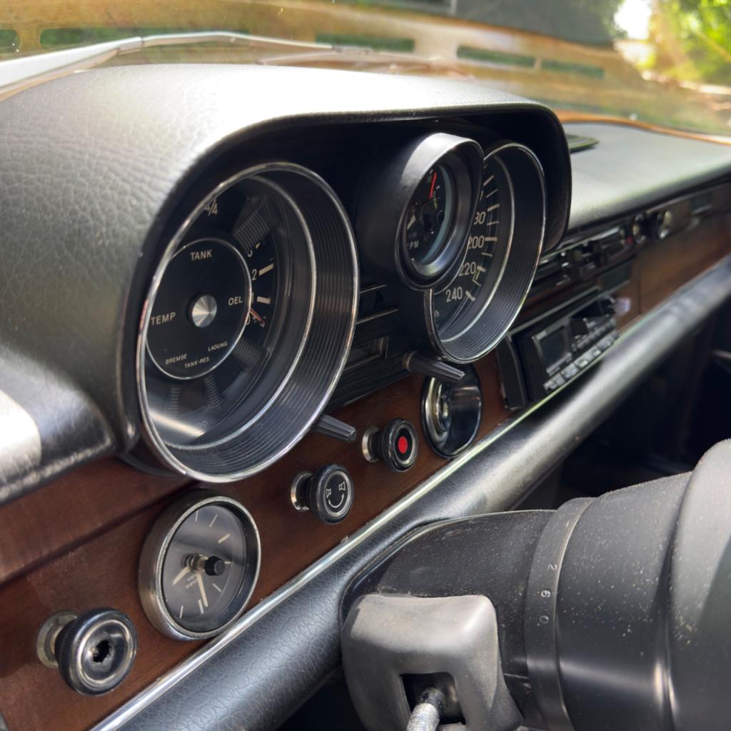 MERCEDES 280 SEL - 1971 LesAnciennes.com