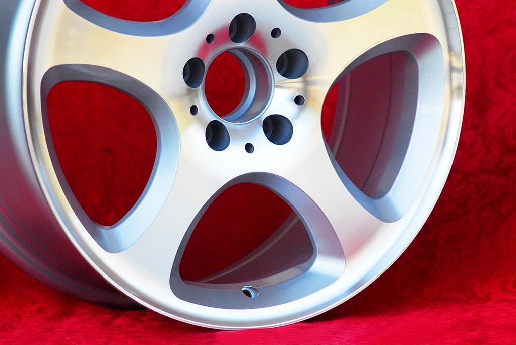 1 pc. jante Mercedes Sator 8.25x17 ET34 w124 w129 LesAnciennes.com