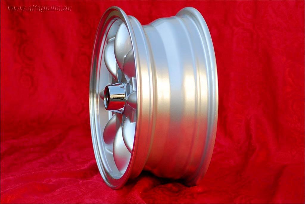 1 pc. jante Datsun Austin Toyota Minilite 5.5x13 E LesAnciennes.com