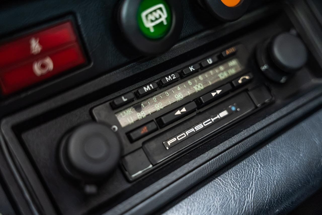 PORSCHE 911 3.1 Targa - 1980 LesAnciennes.com
