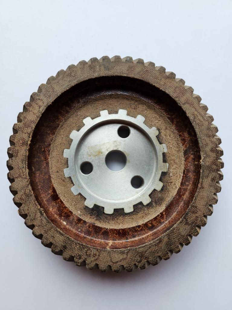 Pignon de distribution neuf pour Panhard DYNA LesAnciennes.com