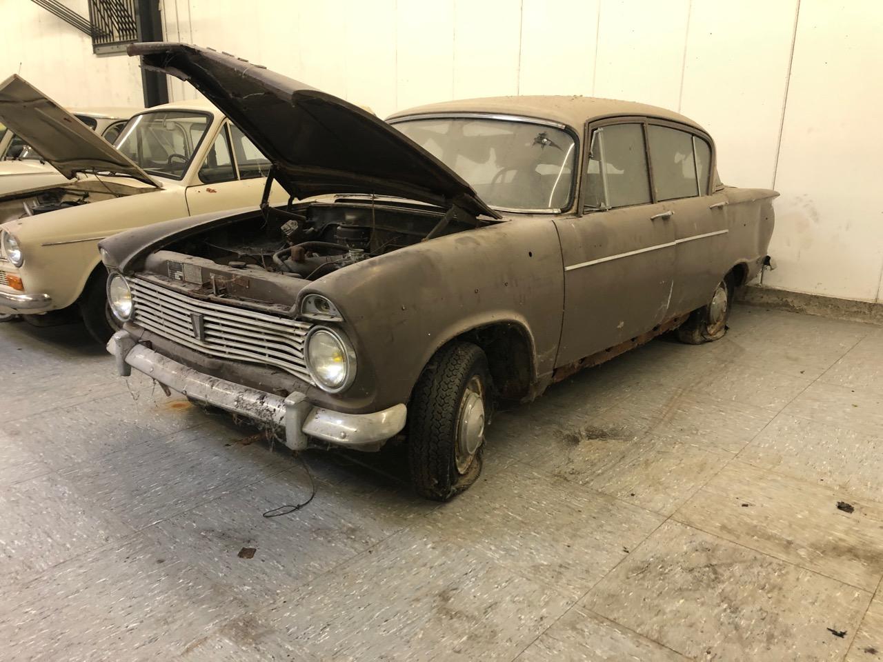 HILLMAN SUPER MINX MK1 - 1961 LesAnciennes.com