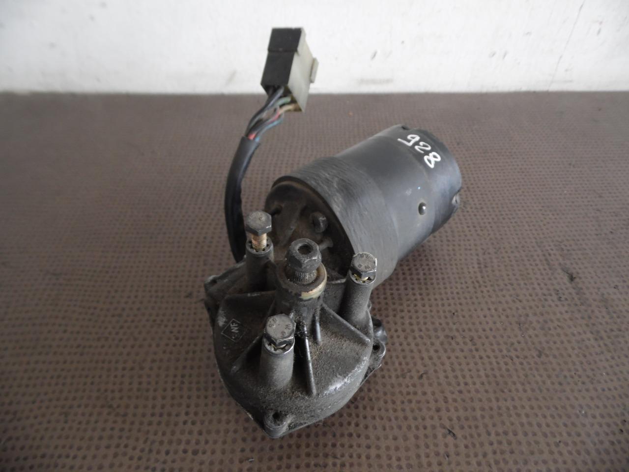 MOTEUR ESSUIE-GLACE 92862830300 PORSCHE 928 LesAnciennes.com