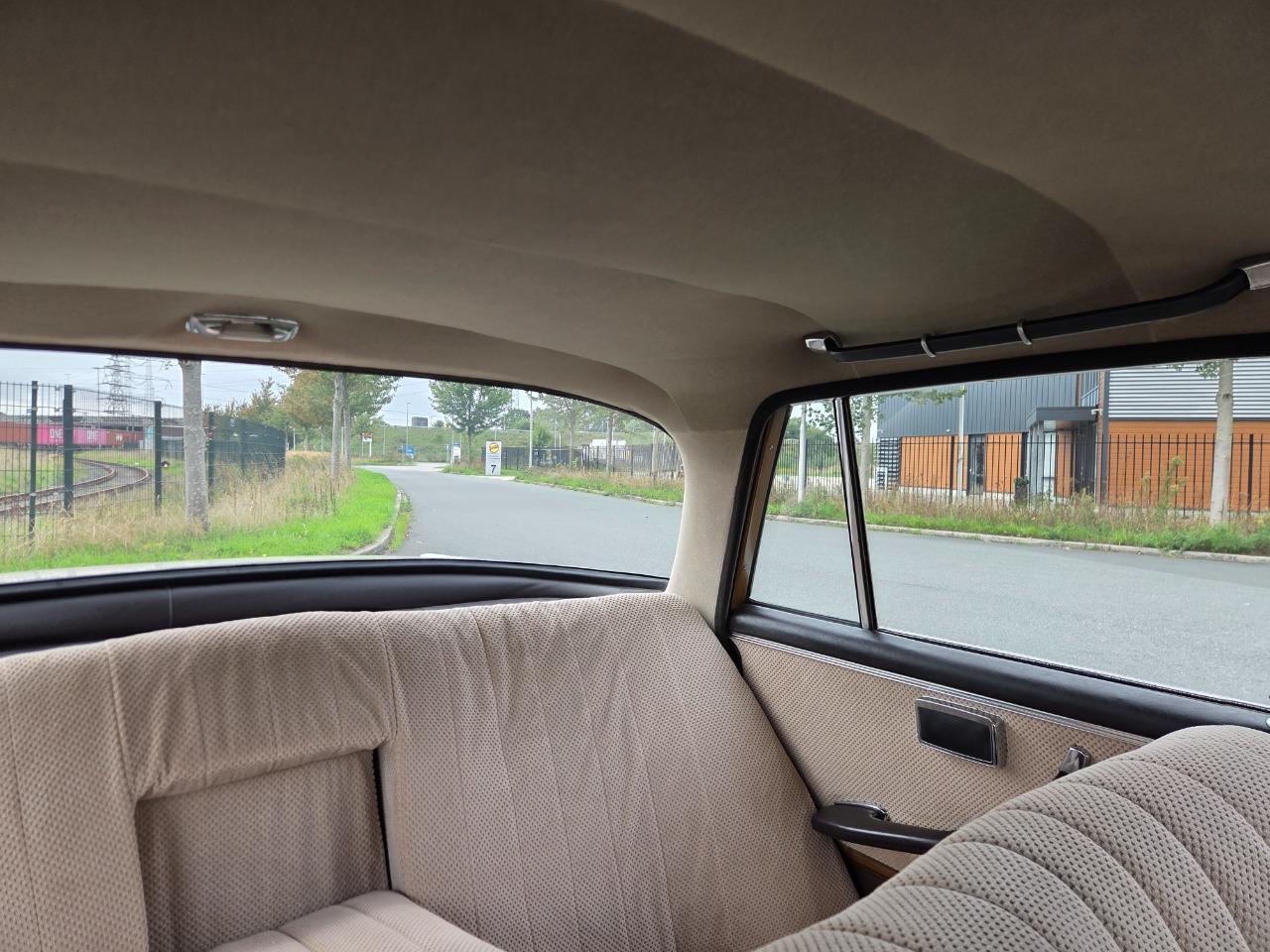 MERCEDES 220 S 220 S - 1961 LesAnciennes.com