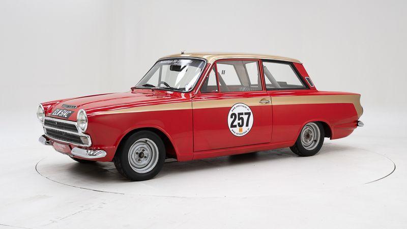 FORD Cortina MK1 - 1965 LesAnciennes.com