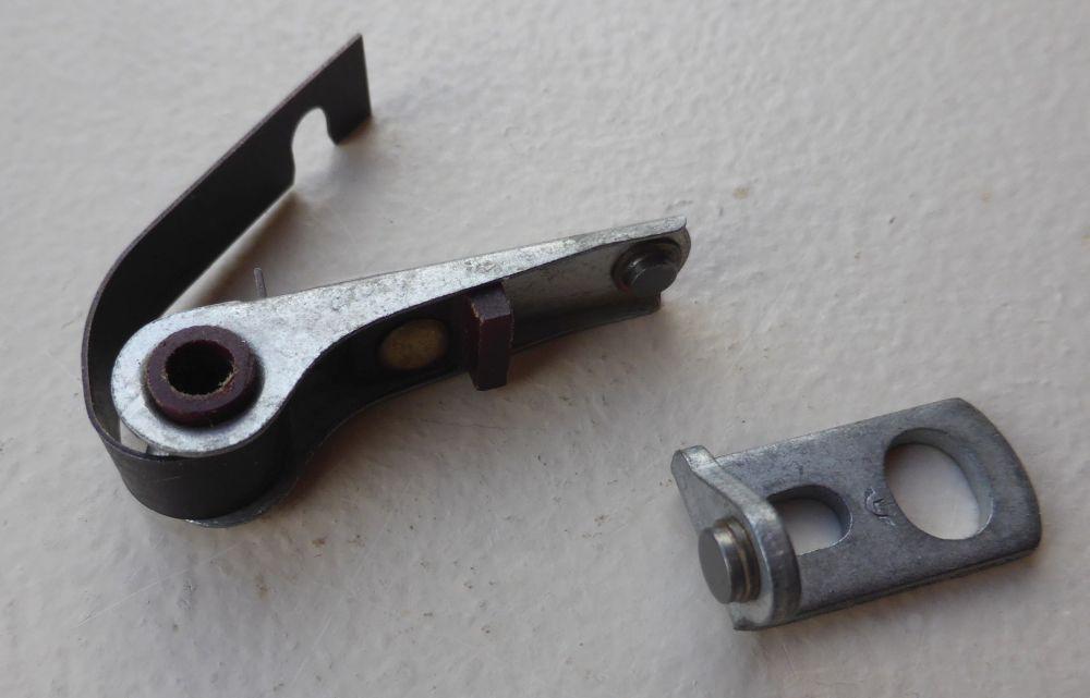 Rupteur Citroën Traction Avant de ’48-‘56 LesAnciennes.com