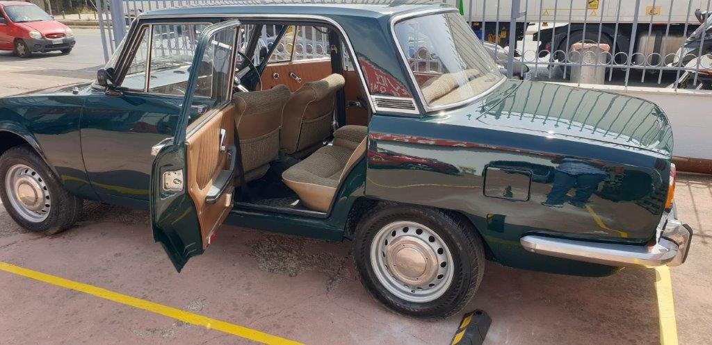 ALFA ROMEO 1750 Berlina RHD SUPERBE! - 1970 LesAnciennes.com