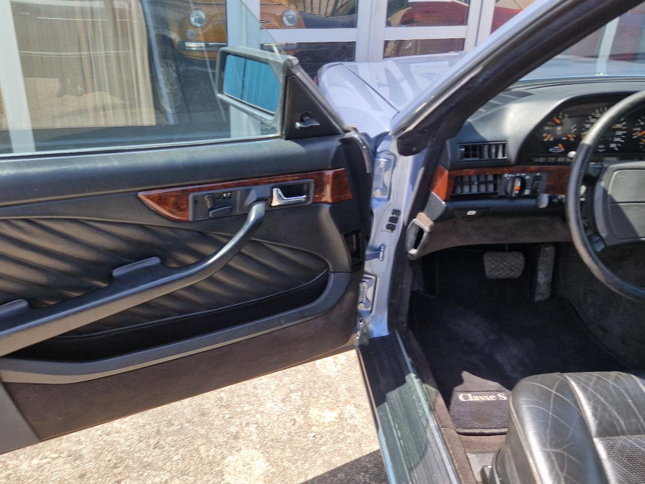 MERCEDES 560 SEC W126 C126 - 1991 LesAnciennes.com