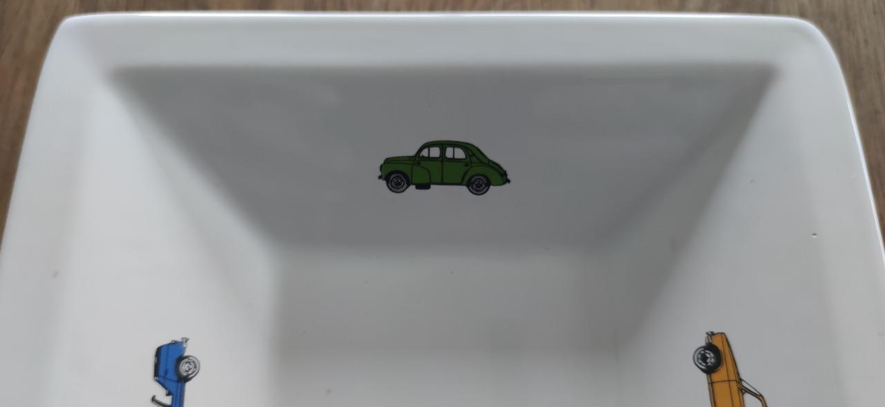 Assiette RENAULT 4 (R4) R5 R16 4CV LesAnciennes.com