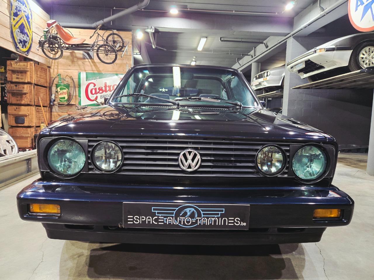 VOLKSWAGEN Golf 1.8 i Etienne Aigner - 1990 LesAnciennes.com