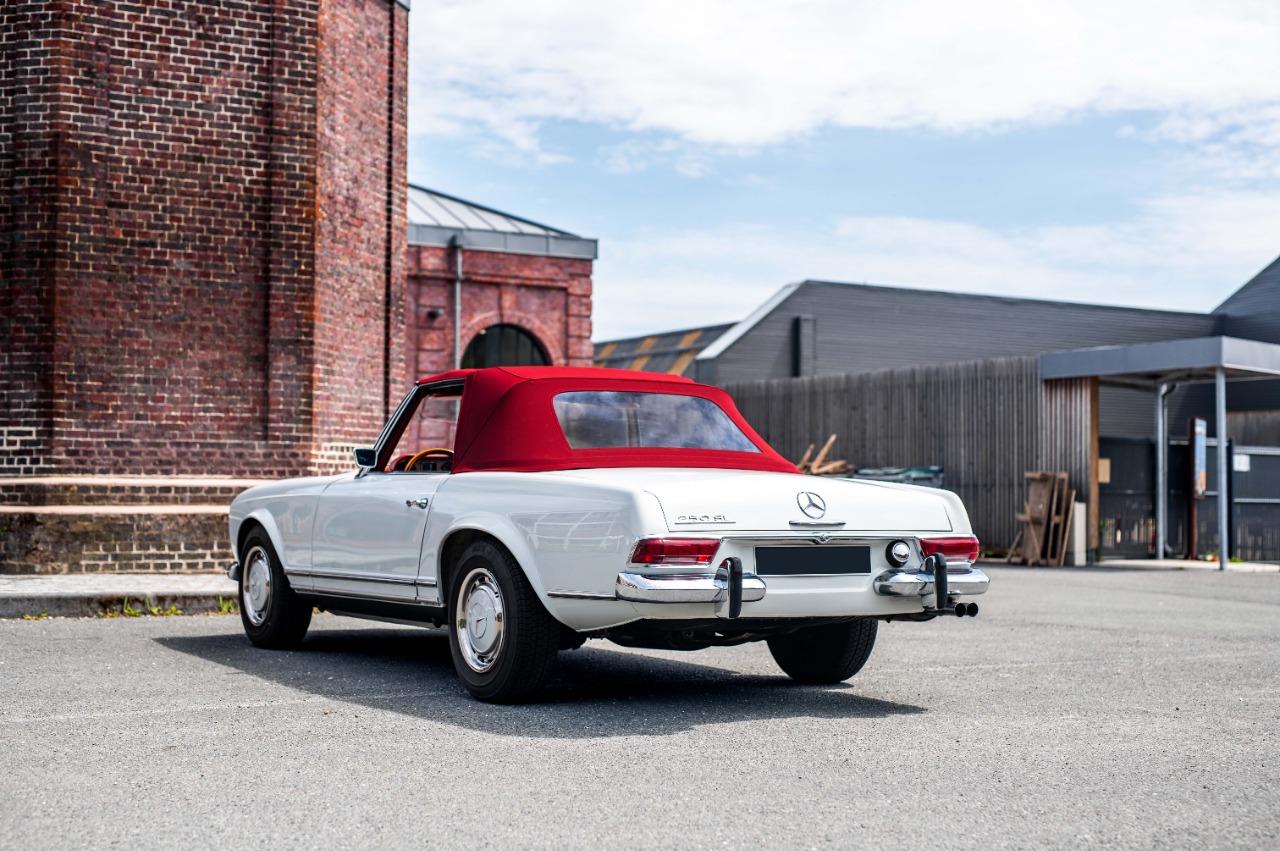 MERCEDES 250 SL PAGODE - 1968 LesAnciennes.com