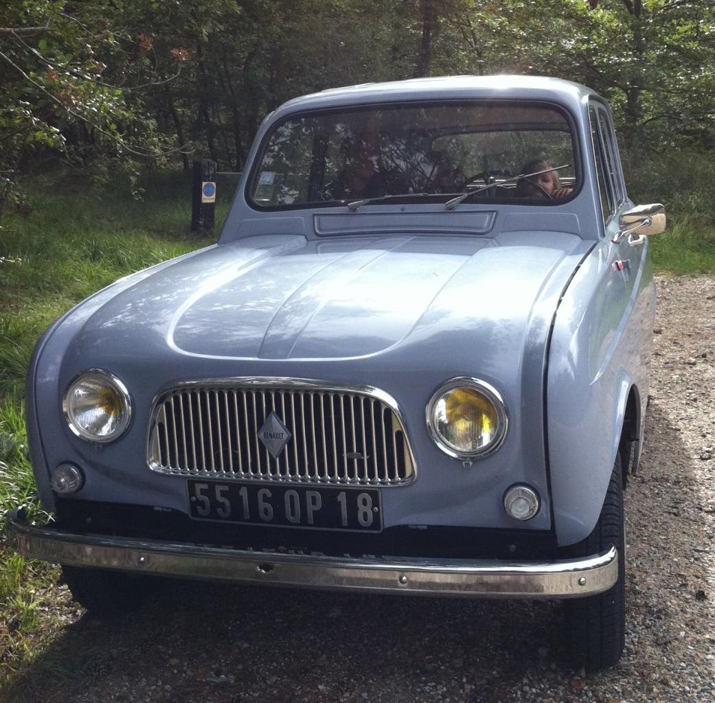 RENAULT 4L (R4L) R 1120 - 1966 LesAnciennes.com