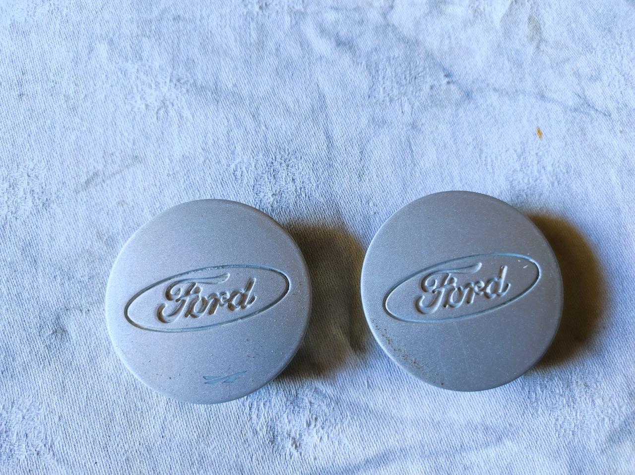 Caches moyeux FORD Fiesta Toute versions LesAnciennes.com