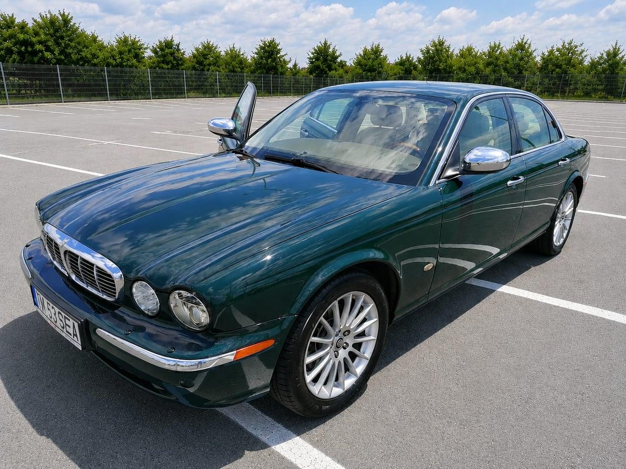 2005 Jaguar XJ6D 2.7L Executive X356 LesAnciennes.com