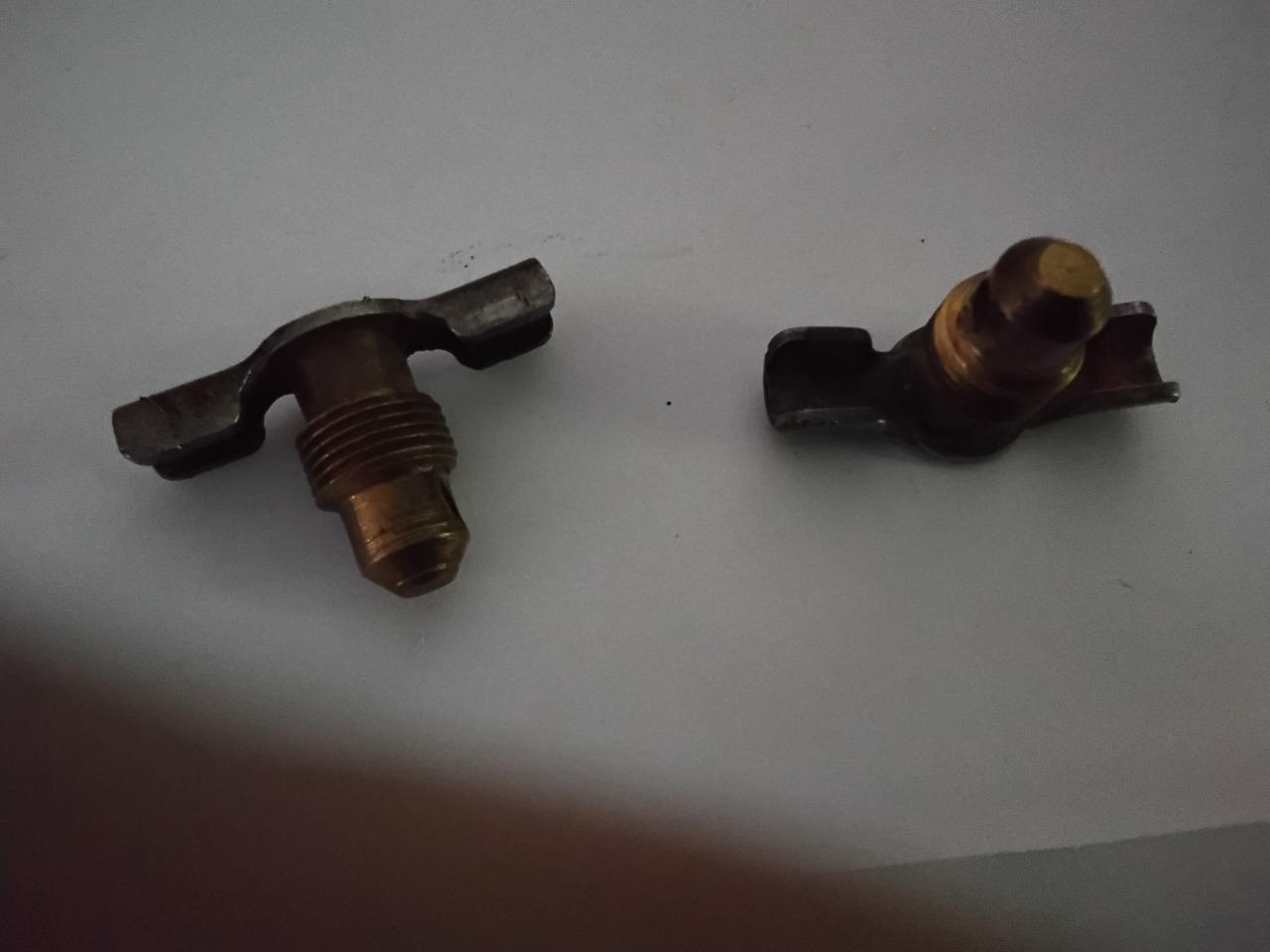 1 VIS DE PURGE RADIATEUR LesAnciennes.com
