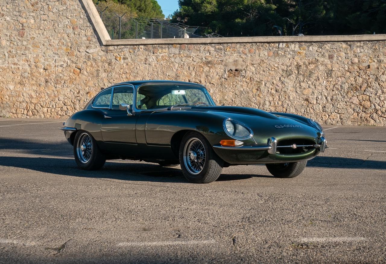 1967 Jaguar E-Type Series 1 FHC LHD LesAnciennes.com