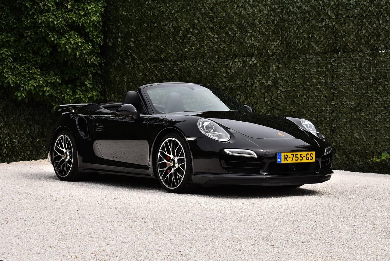 2014 Porsche 911 Turbo 991 Cabriolet LesAnciennes.com