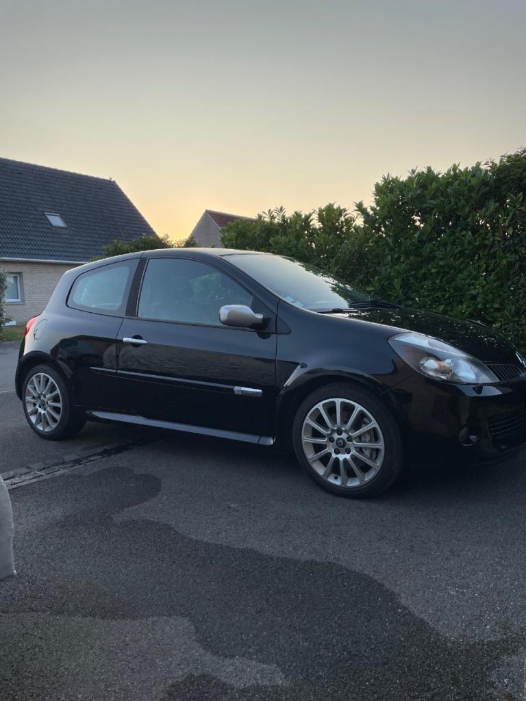 RENAULT Clio RS - 2008 LesAnciennes.com