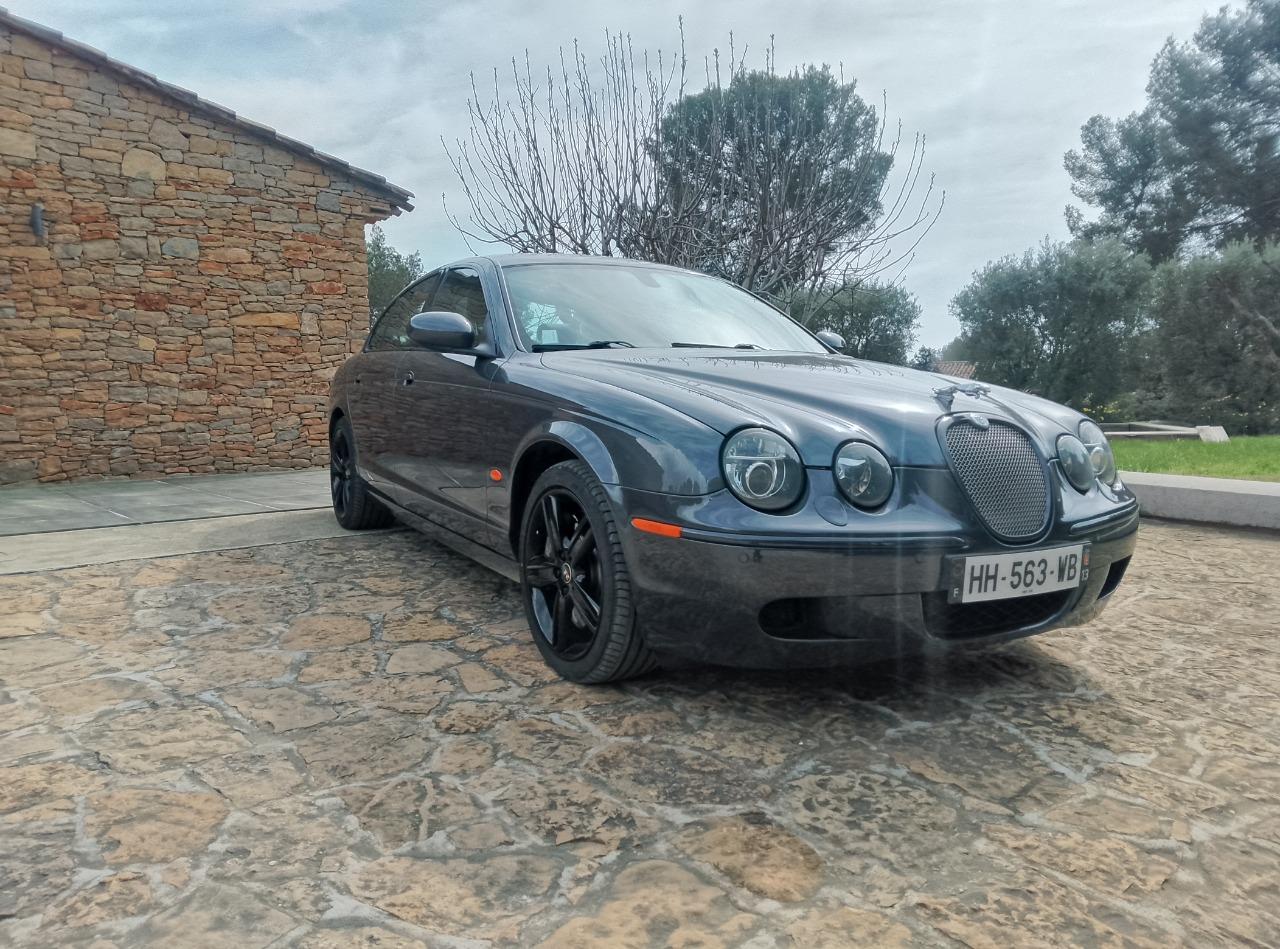 JAGUAR S-TYPE SUPERCHARGED V8 4.2i LesAnciennes.com