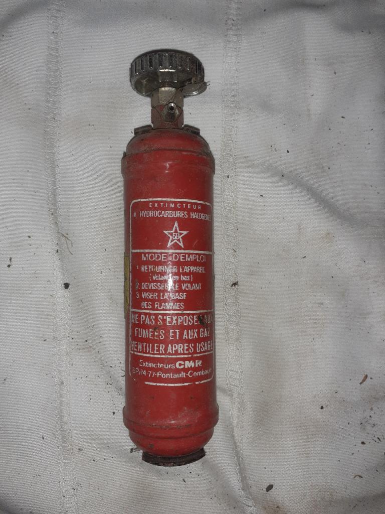 Extincteur CITROEN , Peugeot, Simca etc LesAnciennes.com