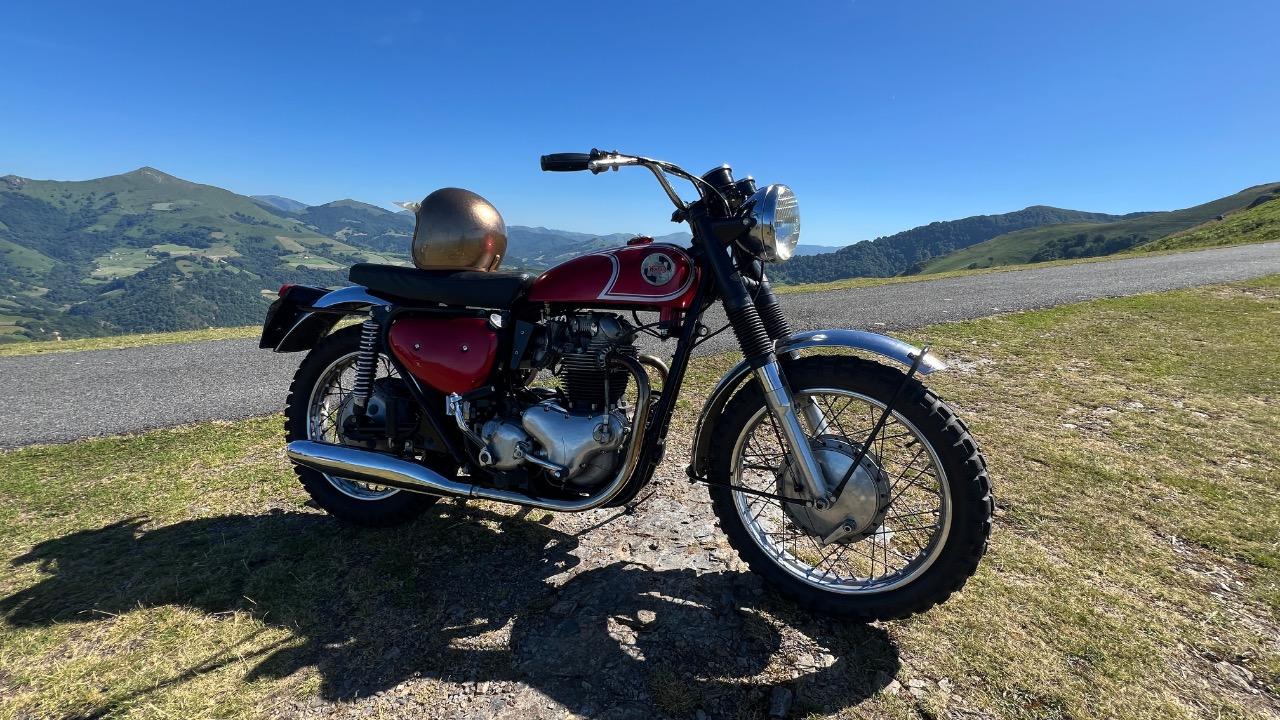 NORTON Atlas N15 CS - 1966 LesAnciennes.com