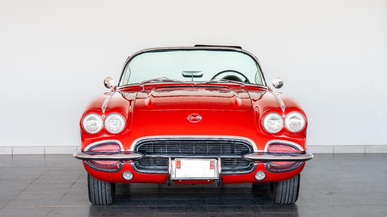 CHEVROLET Corvette - 1962 LesAnciennes.com