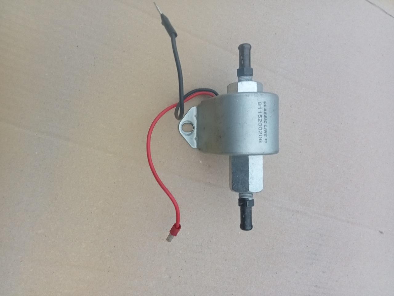 Pompe à essence AUSTIN HEALEY 3000 LesAnciennes.com