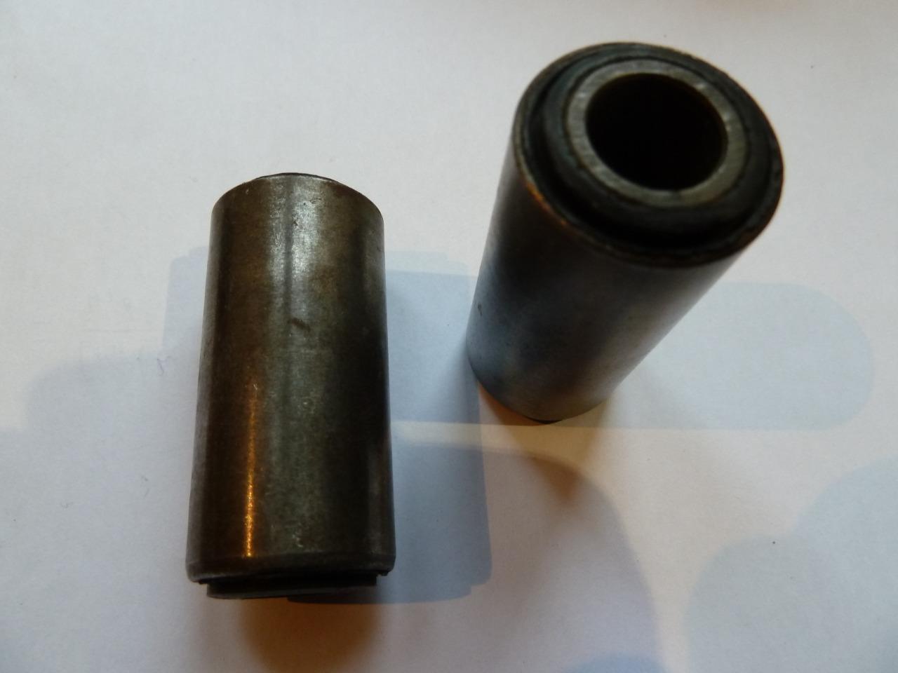 Silentbloc coussinet élastique LesAnciennes.com