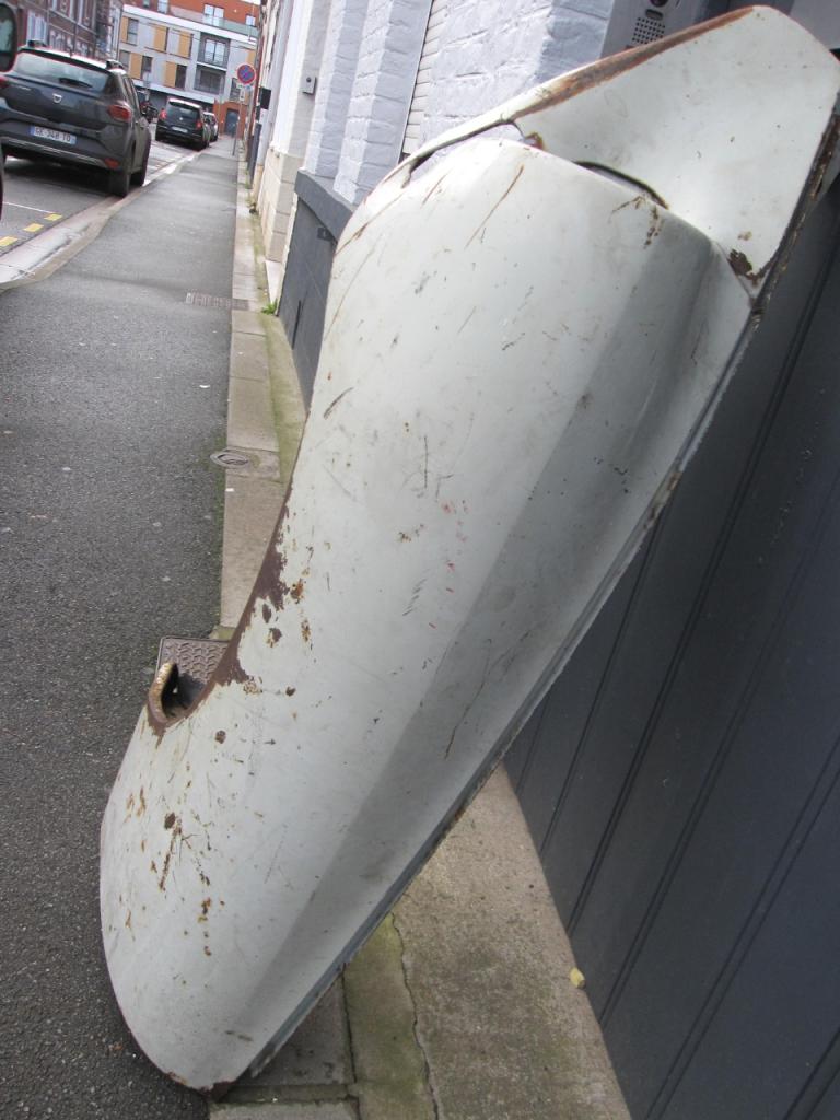 Aile avant gauche CITROEN DS ou ID LesAnciennes.com