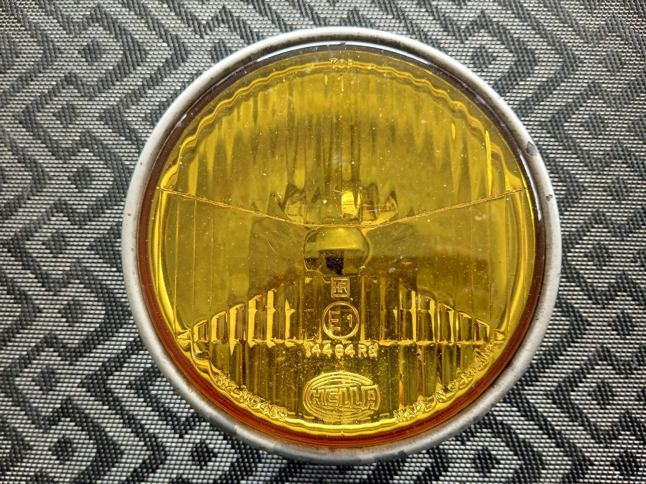 Optique de phare jaune H1 BMW série 3 E30 LesAnciennes.com