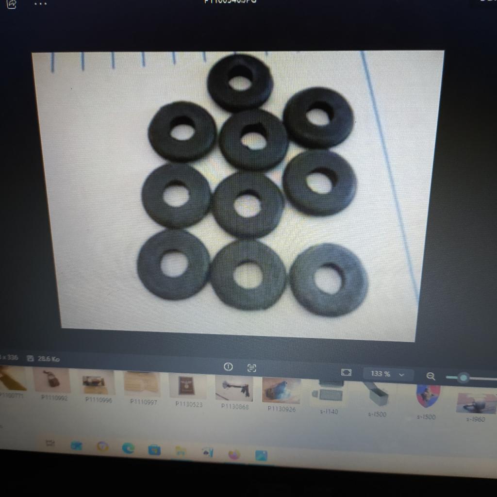 Lot de 10 presse étoupe neuf LesAnciennes.com