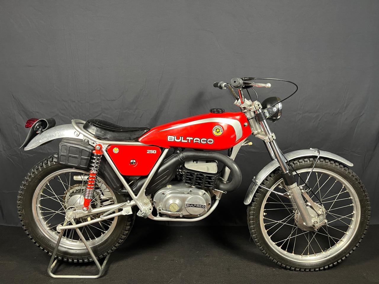 BULTACO Sherpa 250 - 1975 LesAnciennes.com