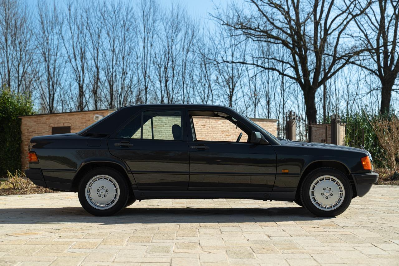 MERCEDES 190 E - 1988 LesAnciennes.com