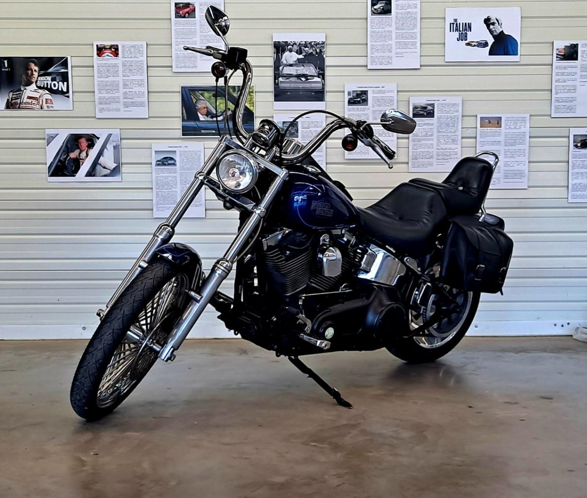 HARLEY DAVIDSON SOFTAIL CUSTOM 1584 cm3 - 2007 LesAnciennes.com