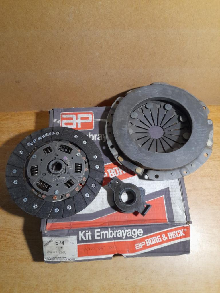 Kit embrayage Lancia delta 1.9 turbo DS LesAnciennes.com