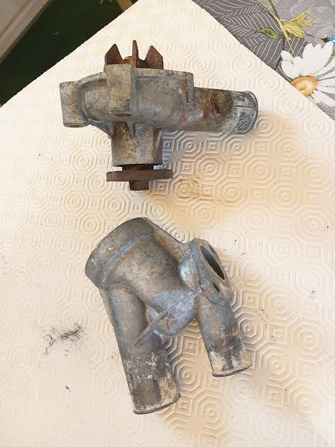 POMPE A EAU SIMCA 1100 LesAnciennes.com