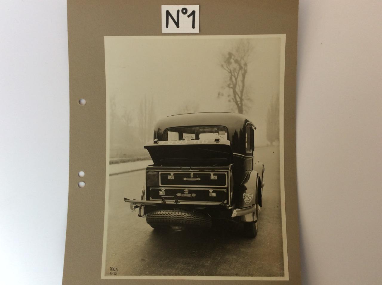 Photos vue arrière PEUGEOT 301 C Berline LesAnciennes.com