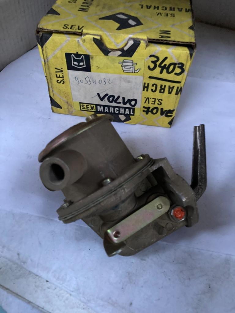 Pompe à essence neuve VOLVO V 70 LesAnciennes.com