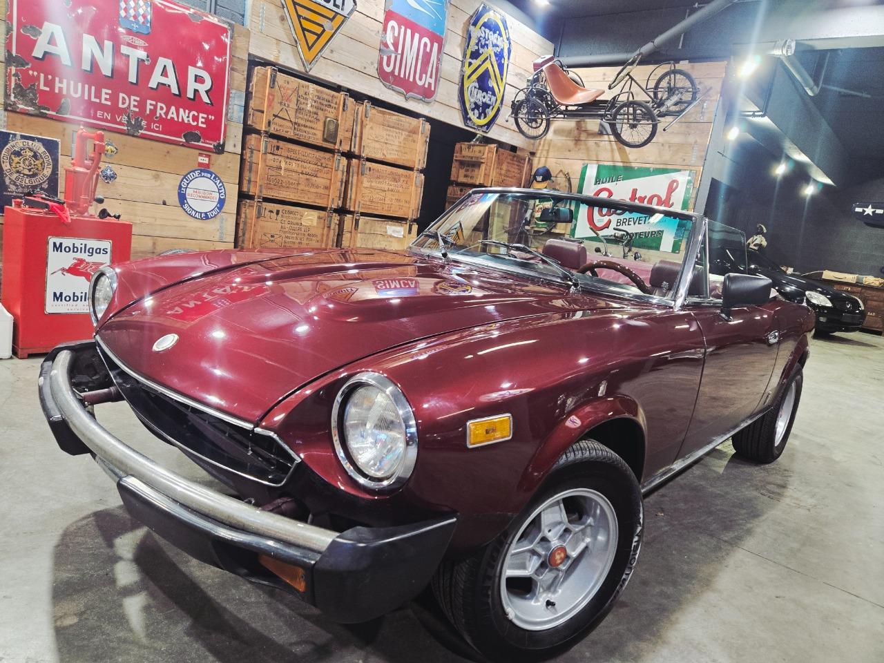 FIAT 124 Spider 2.0 - 1980 LesAnciennes.com