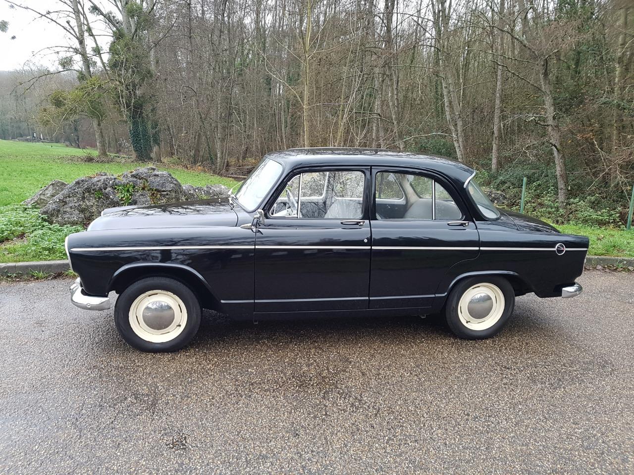 SIMCA Aronde - 1961 LesAnciennes.com