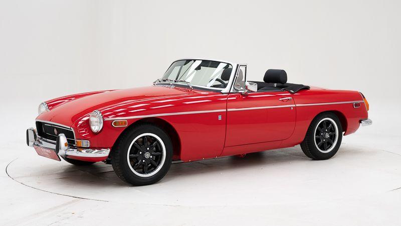 MG B Roadster - 1971 LesAnciennes.com