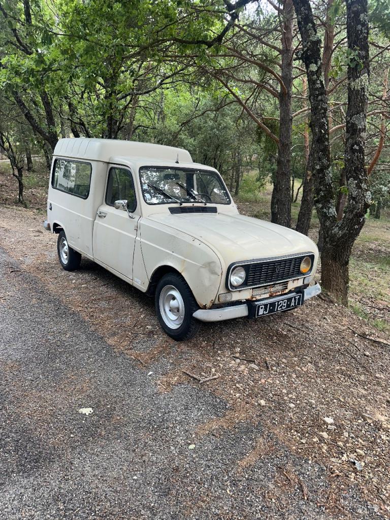 RENAULT 4L (R4L) - 1982 LesAnciennes.com