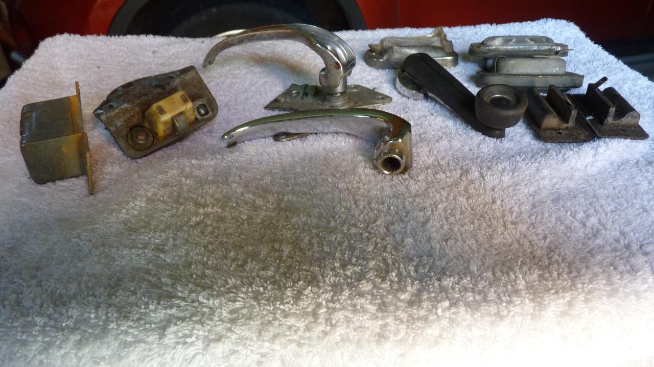 PiècesTouring 2000 Tii Lots Poignets Portes inter LesAnciennes.com